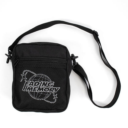 メッシュポケット付きショルダーバッグ