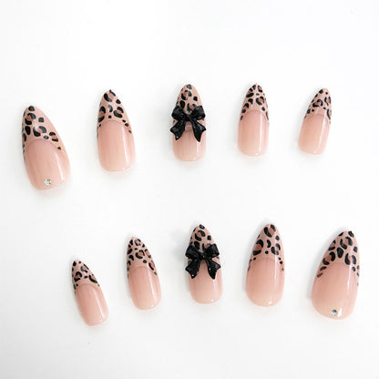 ネイルチップ ヒョウ柄リボン
